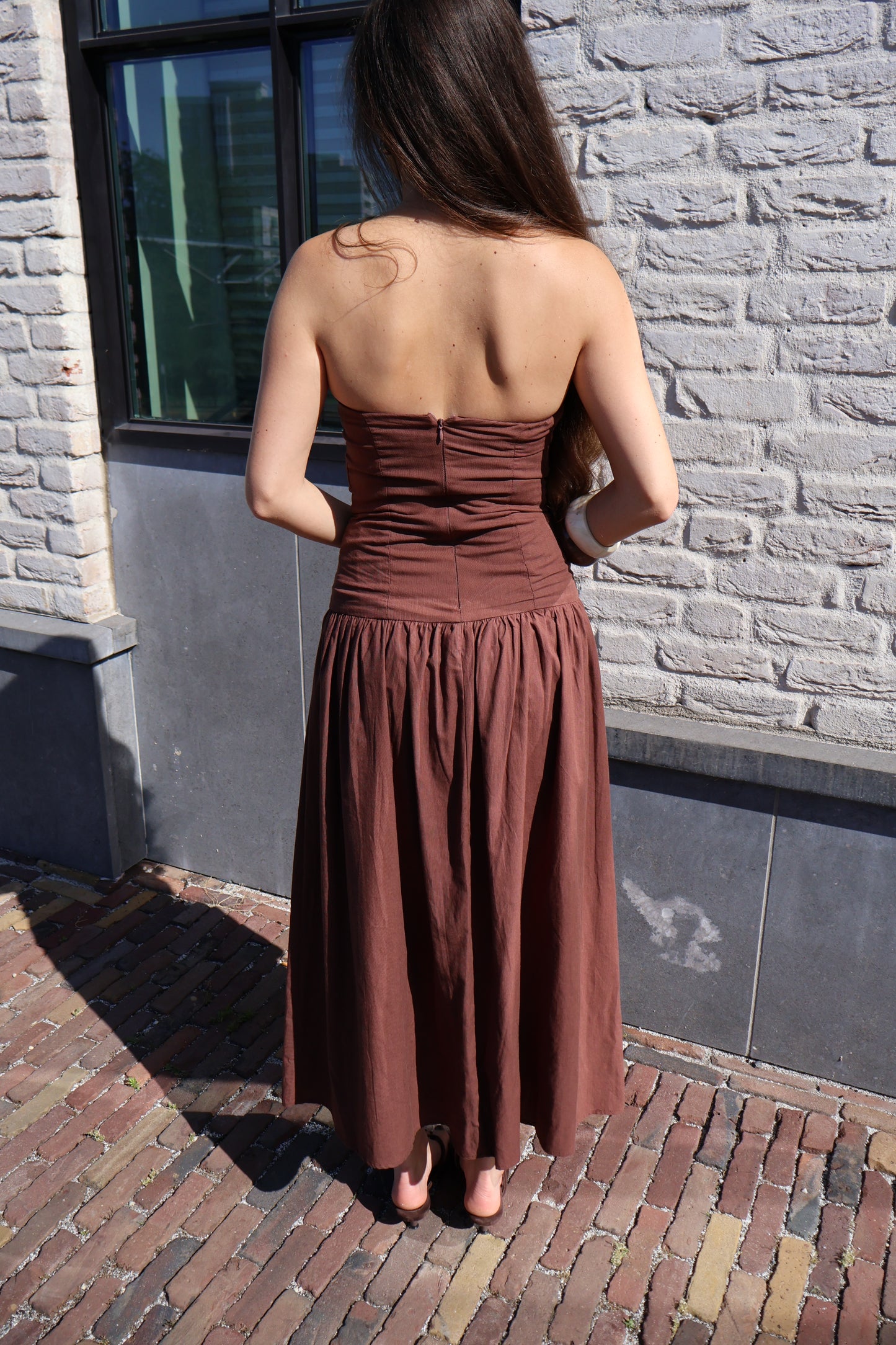 Liva strapless jurk - Bruin