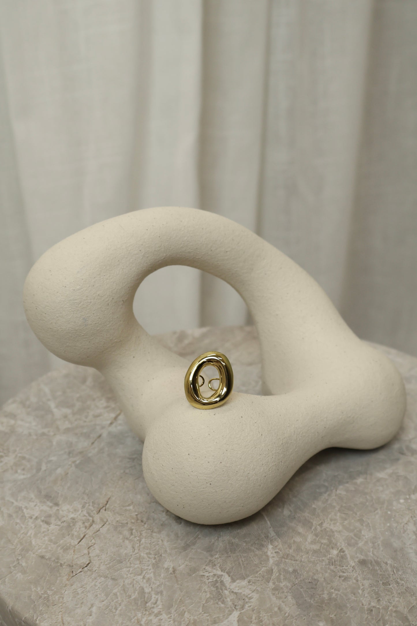 ELEVATED ring - Goudkleurig