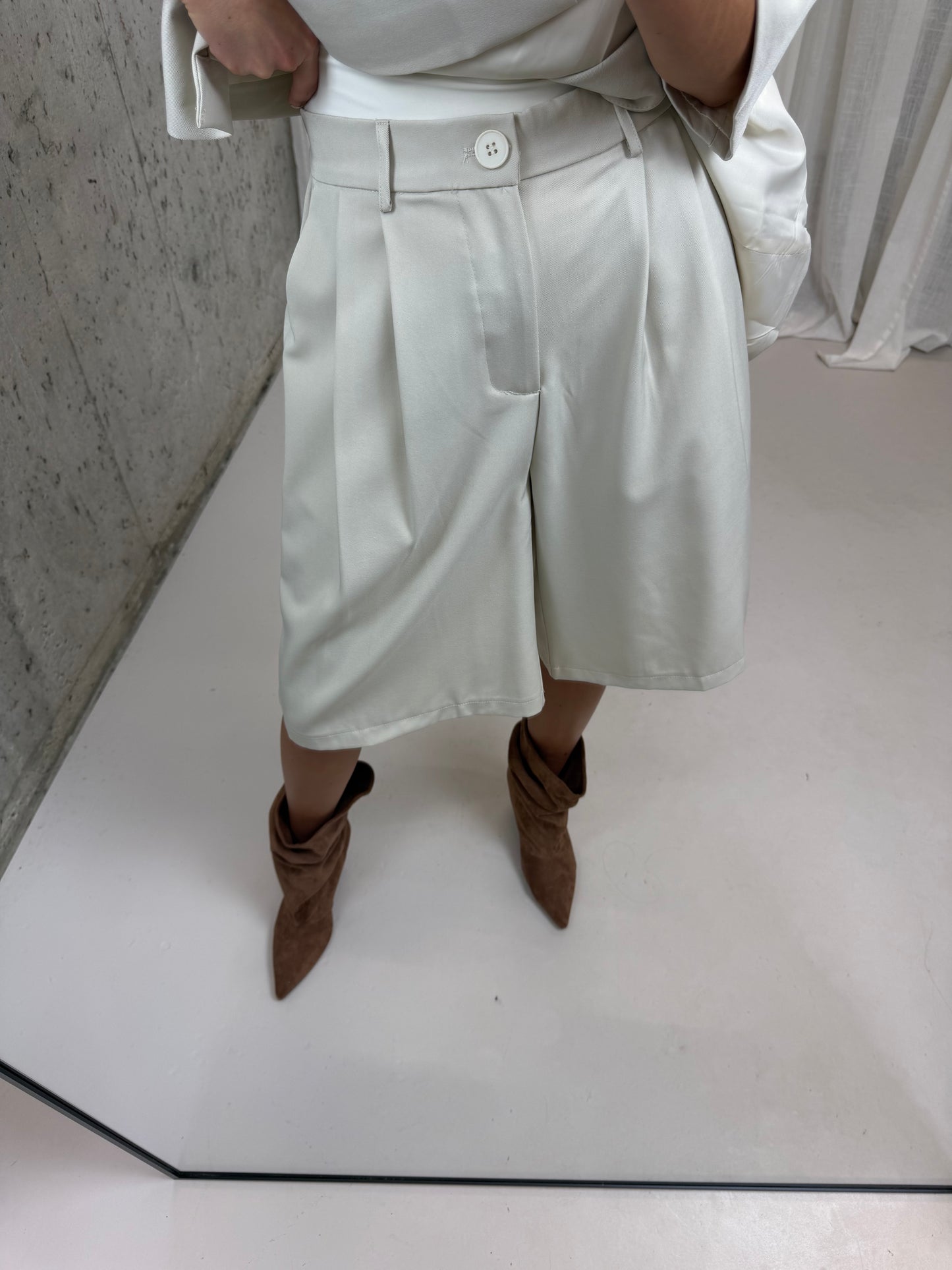 Bermuda short - Licht beige