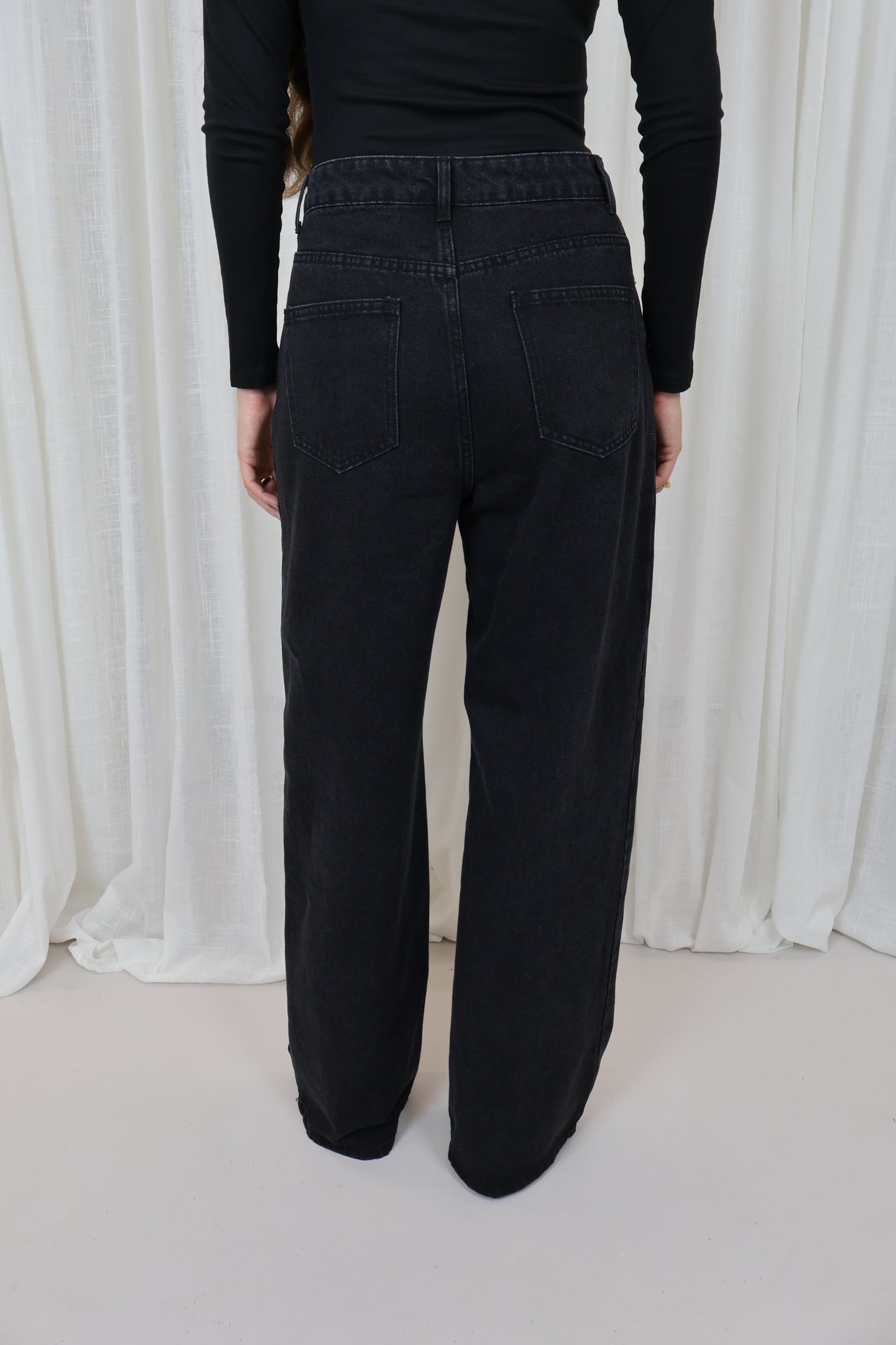 Jeans schuine sluiting - zwart