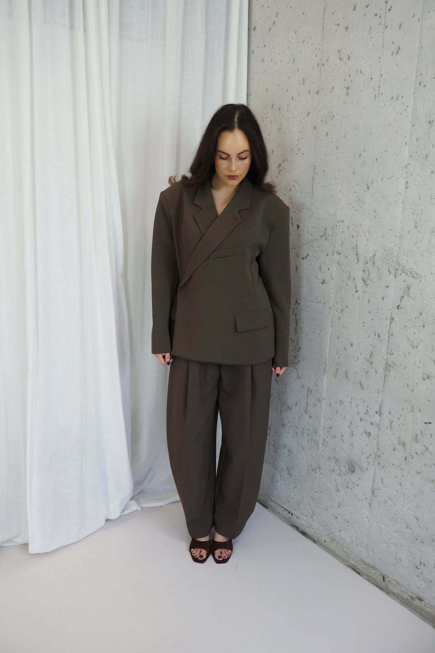 Pantalon met zij plooi - Bruin