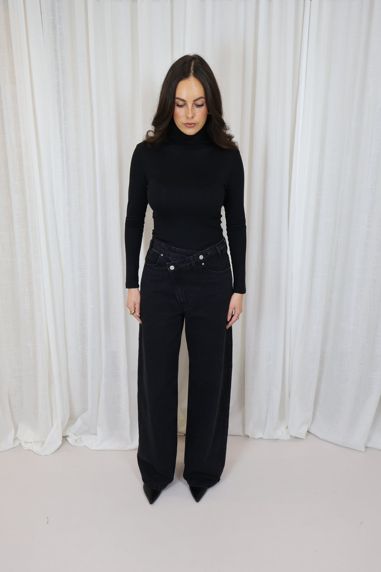 Jeans schuine sluiting - zwart