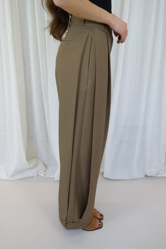 PRE ORDER - Pantalon met zij plooi - Camel