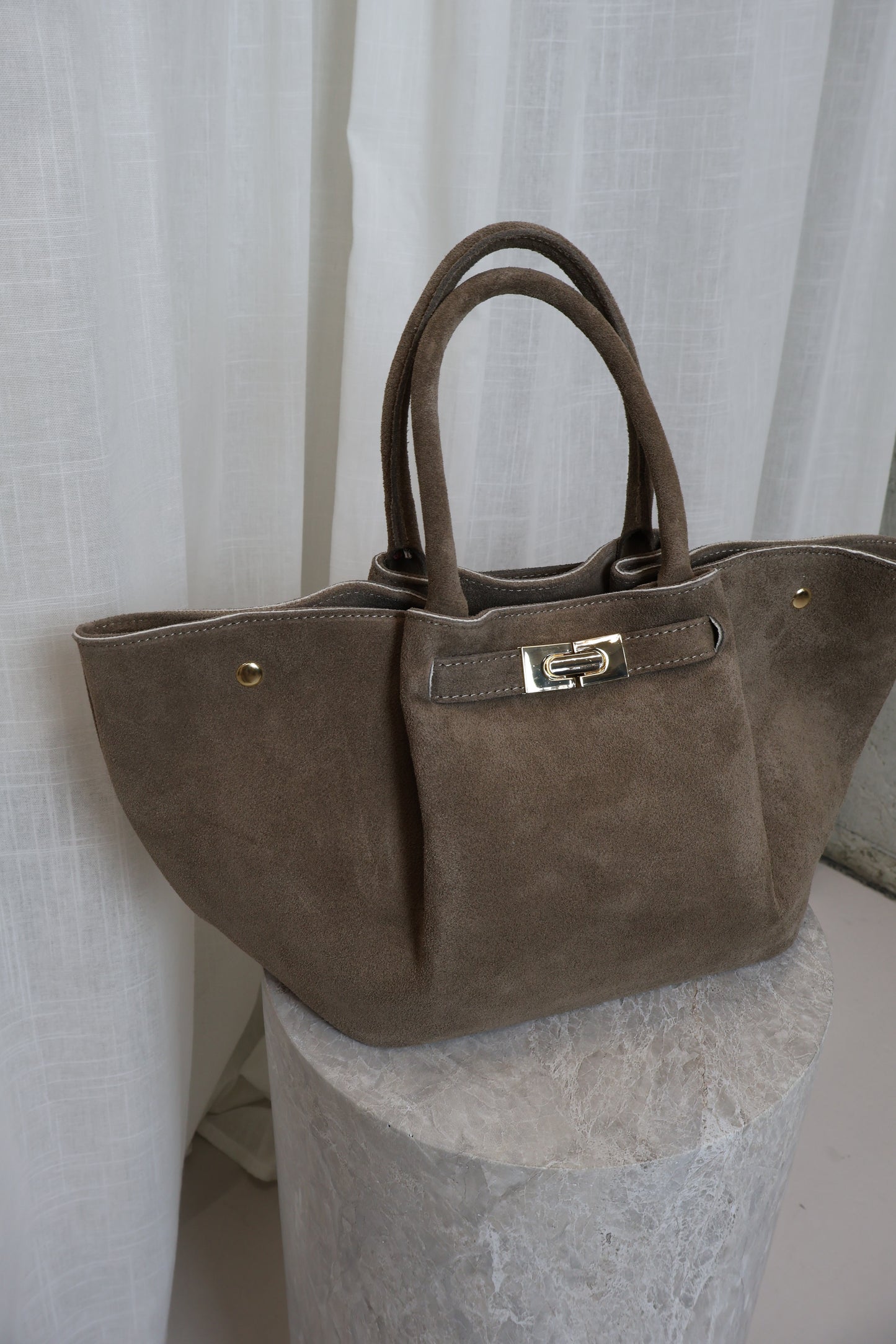 Suèdeleren tas met gesp - Taupe