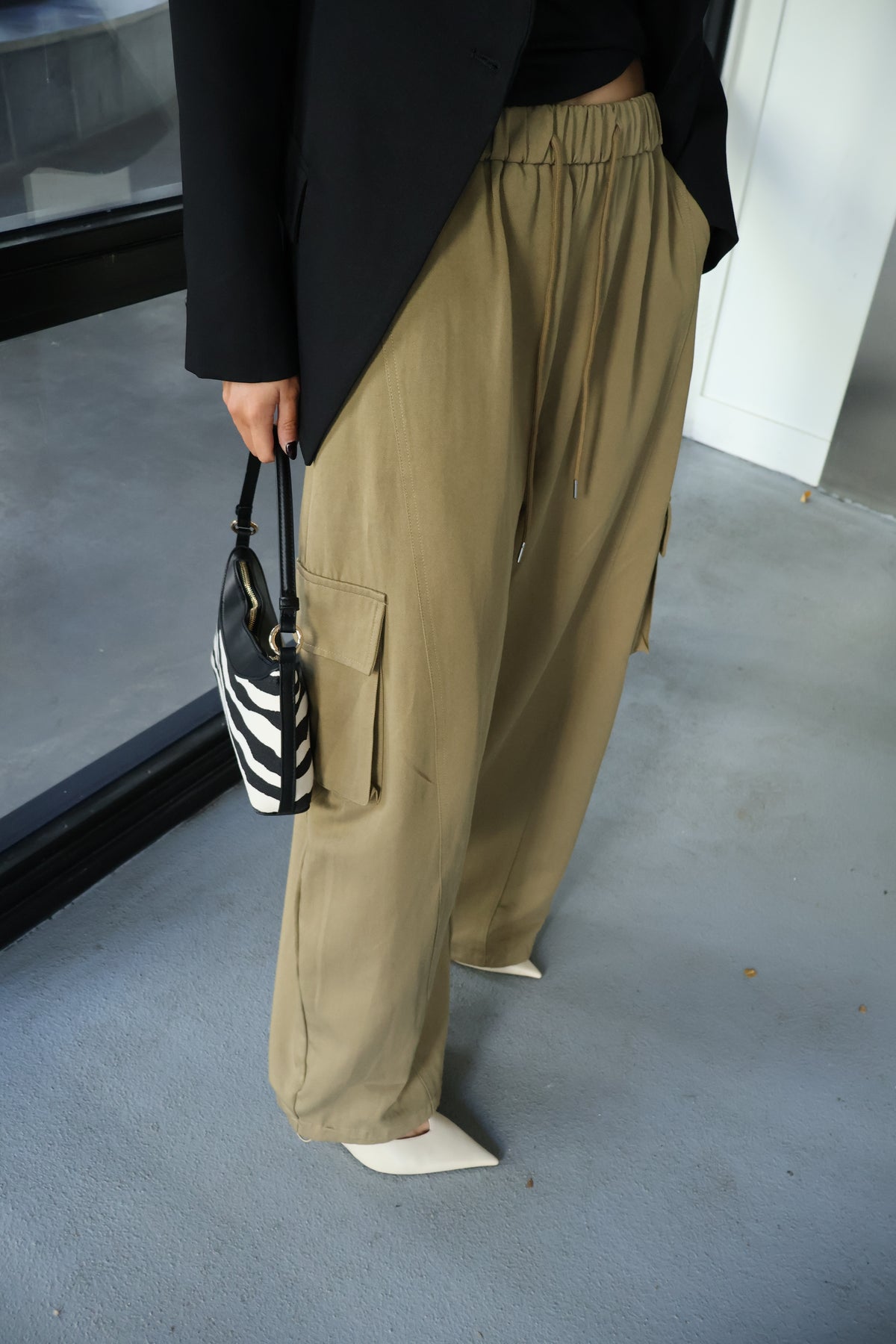 PRE ORDER - June cargo pantalon  - Taupe