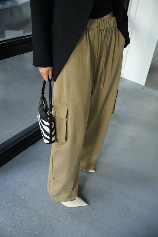 PRE ORDER - June cargo pantalon  - Taupe